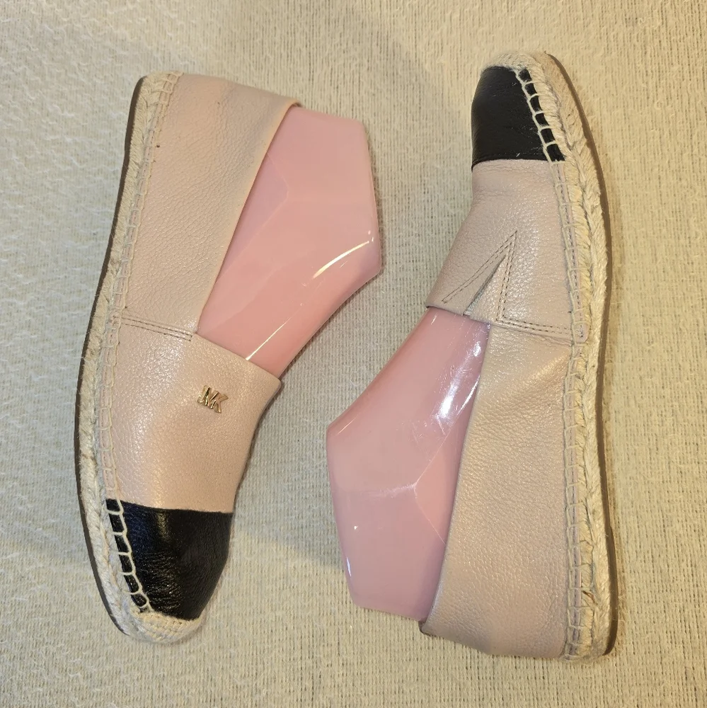 Michael Kors Kendrick Beige and Black Espadrilles size 6